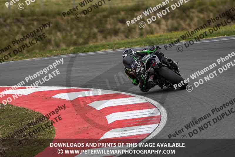 cadwell no limits trackday;cadwell park;cadwell park photographs;cadwell trackday photographs;enduro digital images;event digital images;eventdigitalimages;navarra;no limits trackdays;peter wileman photography;racing digital images;trackday digital images;trackday photos